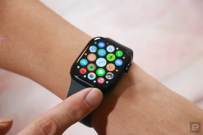 If you Develop a Fever, your Apple Watch Series 8 might be able to Tell - Maxandfix