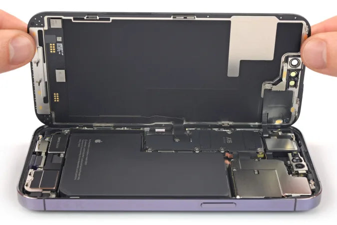 In Comparison to Other New Models, the iPhone 14 Pro is More Difficult to Fix - Maxandfix