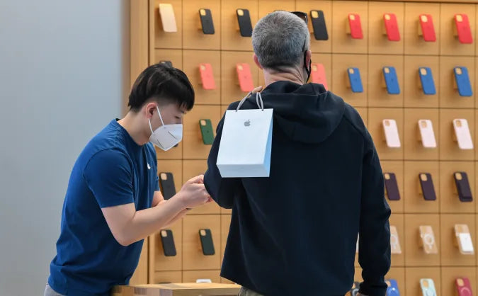 Australian Employees of Apple stores go on Strike - Maxandfix