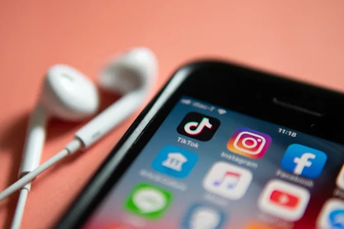 FCC Commissioner Requests TikTok be Banned by Google and Apple - Maxandfix