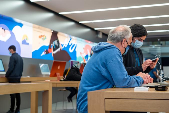 In June, Apple Store Employees in Atlanta will vote on Whether to form a Union. - Maxandfix